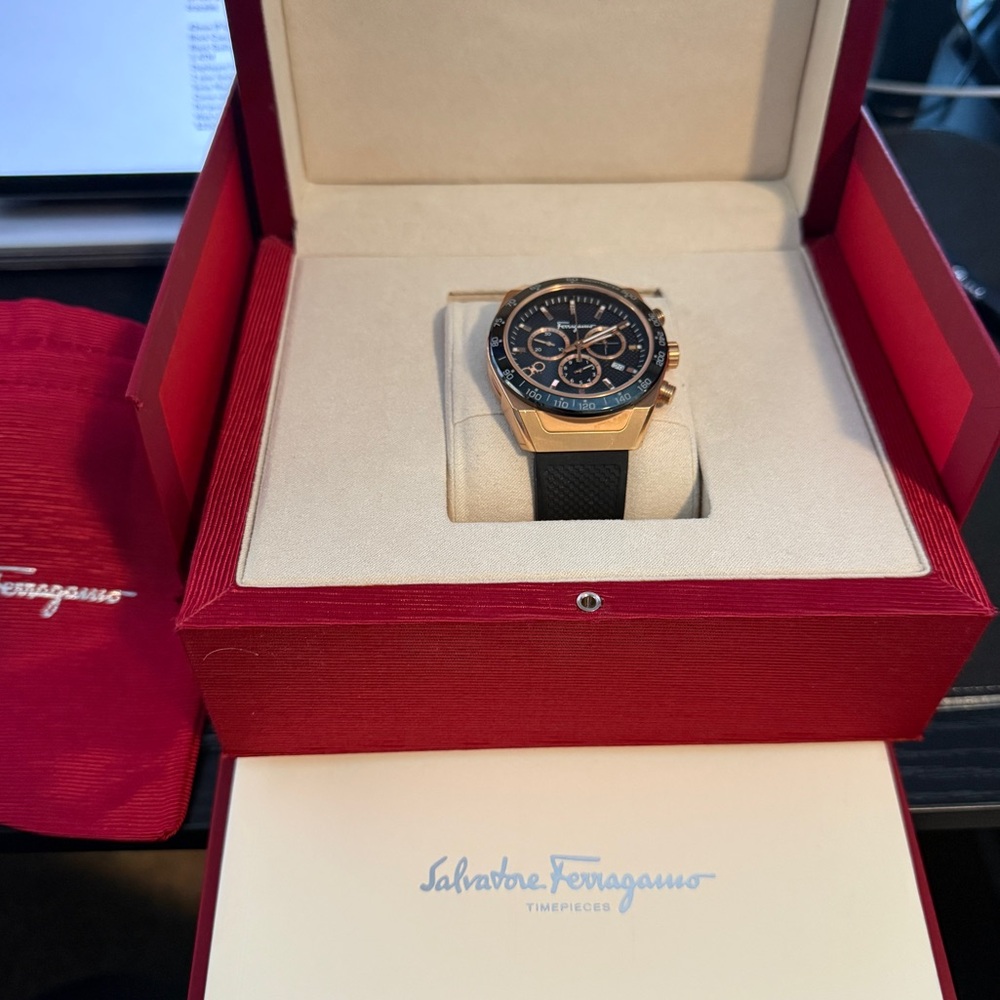 FERRAGAMO SLX Chronograph Watch rose gold NIB SFHR00320 - Picture 12 of 16
